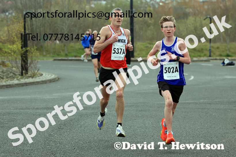 Senior Mens relay, 2026 Elswick Harriers Good Friday Road Relays and Young Athletes, Newburn,  Newcastle upon Tyne. Photo: David T. Hewitson/Sports for All Pics